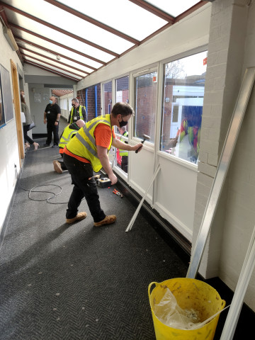 windows being installed at kingswinford academy